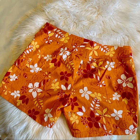 VTG Tropical Orange Floral Beach Shorts - Picture 6 of 10